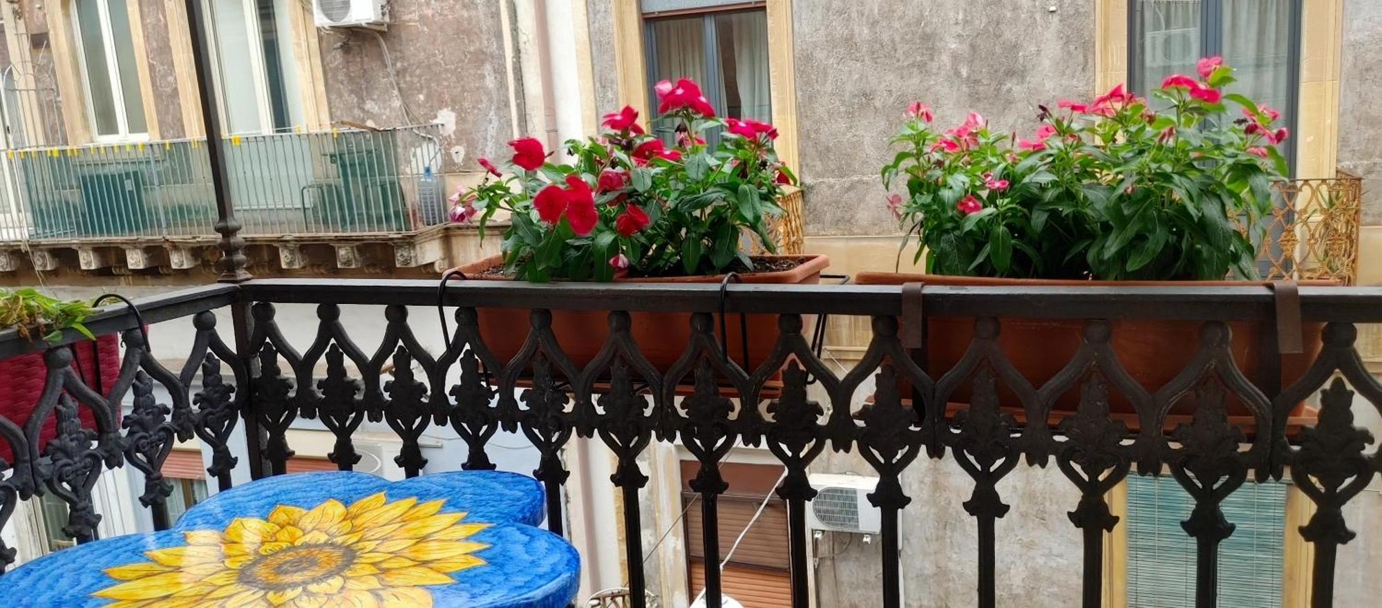Appartamento A Centro Storico Di Катания Экстерьер фото